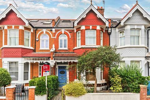 Elsenham Street, London, SW18 3 bed flat for sale