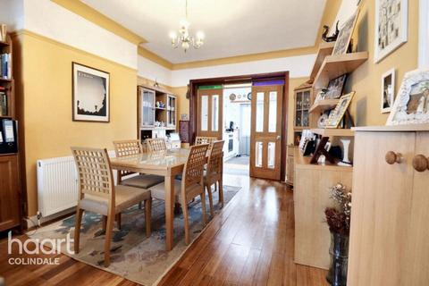 Colin Close, NW9 4 bed semi