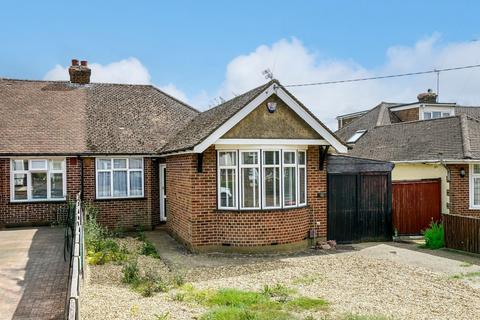 Manor Road, Caddington, LU1 3 bed semi
