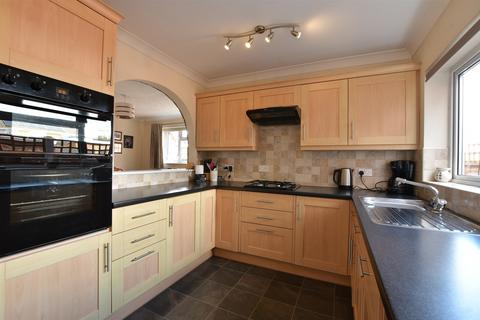 Bedford Road, Basildon, Essex 4 bed detached house for sale