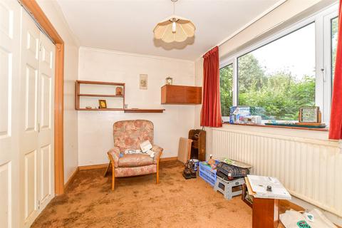 Hadlow Road, Tonbridge, Kent 3 bed detached house for sale