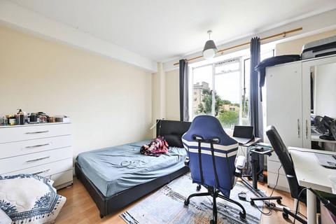 Johns Aird Court, Little Venice... 3 bed flat for sale