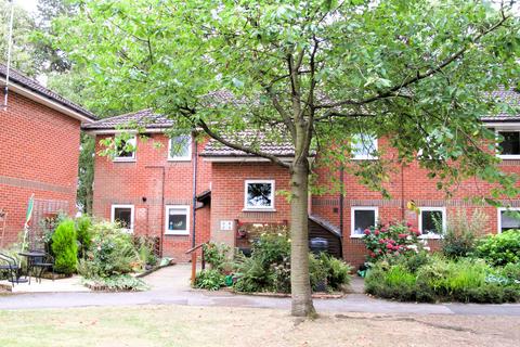 Cotteril Close, Manchester M23 1 bed apartment for sale