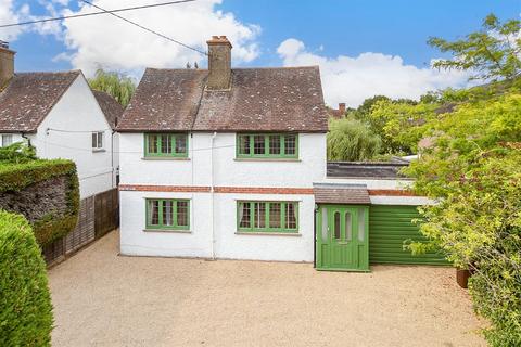 Elmbridge Road, Cranleigh GU6 4 bed detached house for sale