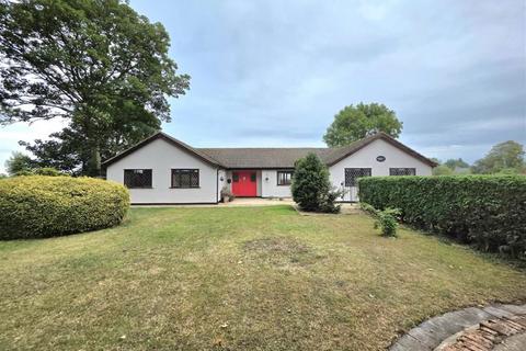 Marsh Road, Gedney Drove End... 6 bed bungalow for sale