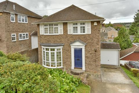 Prince Charles Avenue, Chatham ME5 3 bed detached house for sale