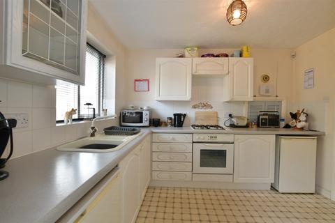Grange Avenue, Wickford, Essex 4 bed detached house for sale