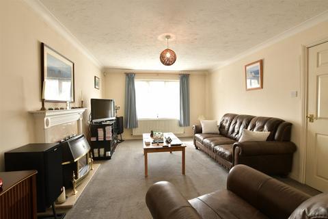 Grange Avenue, Wickford SS12 4 bed detached house for sale