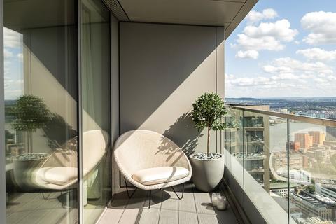 Park Drive, Canary Wharf, E14 2 bed apartment for sale