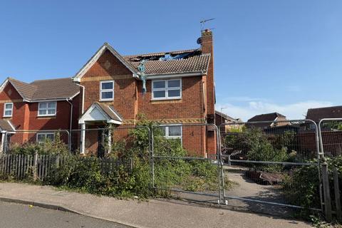 8 Helen Thompson Close, Iwade... 4 bed detached house for sale
