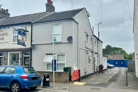 215 Station Road, Rainham... 4 bed block of apartments for sale