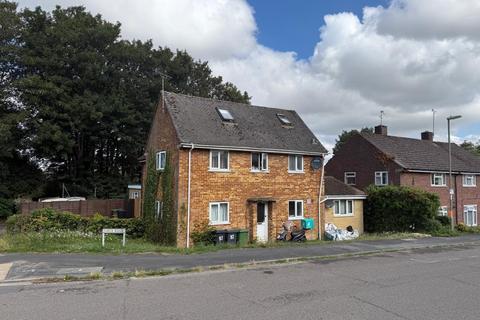 92 Imber Road, Winchester, Hampshire 5 bed house of multiple occupation for sale