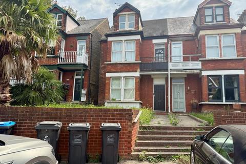 32 Ramsgate Road, Margate, Kent 7 bed house of multiple occupation for sale