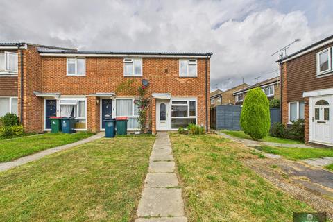 Ash Keys, Crawley RH10 2 bed end of terrace house for sale