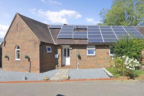 Links Close, Ewhurst 3 bed semi