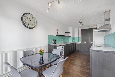 Lingham Street, SW9 2 bed block of apartments for sale