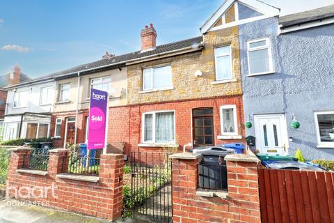 Kings Crescent, Edlington, Doncaster 3 bed terraced house for sale