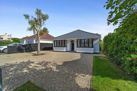 Thorpe Le Soken CO16 4 bed detached house for sale