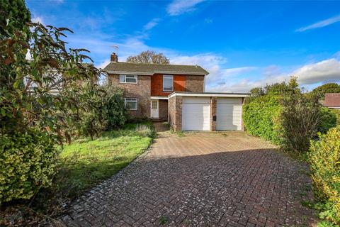 Middle Meadow, Liss, Hampshire, GU33 4 bed detached house for sale