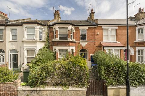 Heathwood Gardens, Charlton, SE7 2 bed flat for sale