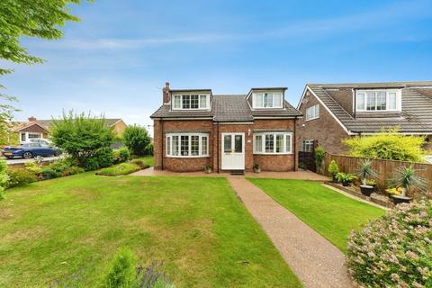 Caddle Road, Grimsby DN41 3 bed detached bungalow for sale