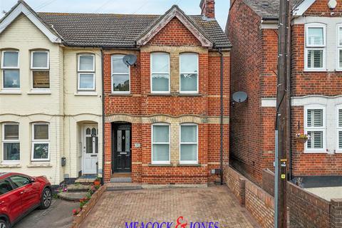 Rose Valley, Brentwood 4 bed semi