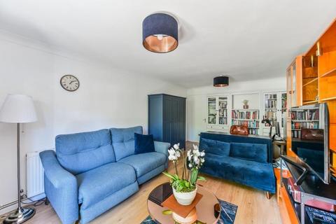 Gallagher Court, Battersea Square... 1 bed flat for sale