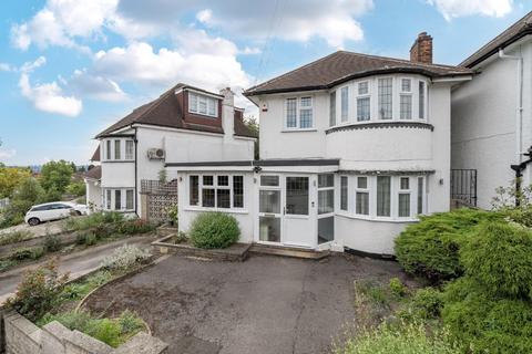 Tretawn Gardens, Mill Hill, NW7 3 bed detached house for sale