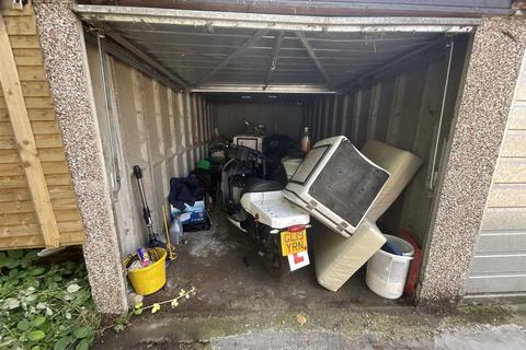 Keswick Close, Sutton, Surrey Garage for sale