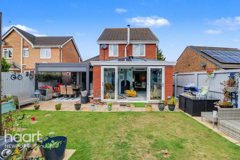 Blenheim Court, Caldicot 4 bed detached house for sale