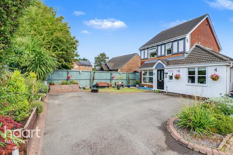 Blenheim Court, Caldicot 4 bed detached house for sale