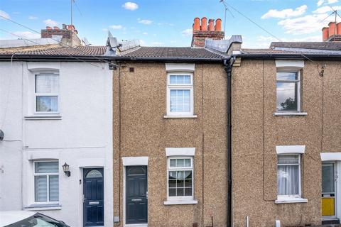 Beaconsfield Place, Epsom 2 bed terraced house for sale