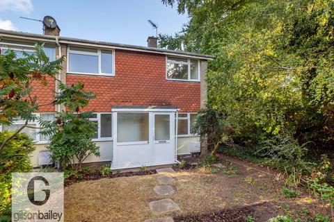 The Close, Norwich NR13 4 bed end of terrace house for sale