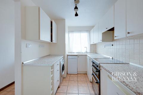 Chesham Drive, Basildon, SS15 4 bed terraced house for sale