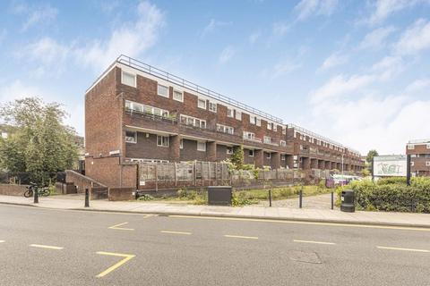 Ollerton Green, Bow, E3 3 bed apartment for sale