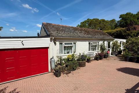 Hestow Road, Newton Abbot TQ12 3 bed detached bungalow for sale