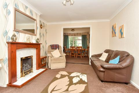 Northumberland Avenue, Gillingham ME8 3 bed semi