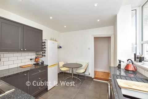 Chichester Road, Portsmouth, Hampshire 1 bed ground floor flat for sale