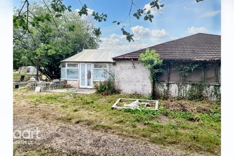 Nine Mile Ride, WOKINGHAM 3 bed bungalow for sale