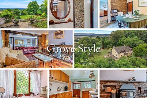 Newnham GL14 4 bed detached house for sale