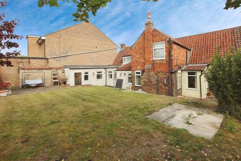 The Old Post Office, High Street... 3 bed cottage for sale