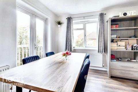 Bowyers Mews, Milton Keynes 2 bed maisonette for sale