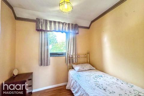 Green Lane, West Malling 4 bed semi