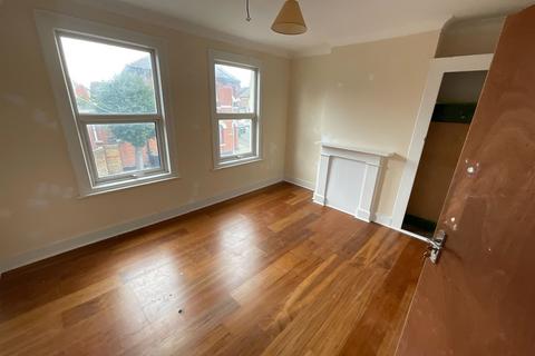 Granville Road, Gravesend, Kent 3 bed terraced house for sale