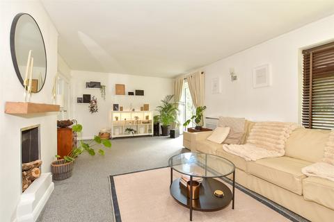 Snow Hill, Copthorne, Surrey 5 bed detached house for sale