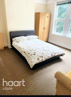 Langdale Terrace, Leeds 6 bed terraced house for sale