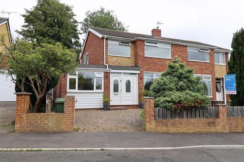 Seymour Crescent, Eaglescliffe, TS16 0LF 4 bed semi