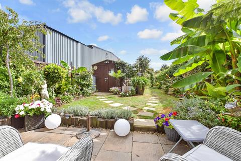 Burgess Green, Hacklinge, Deal, Kent 3 bed semi