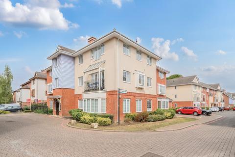 Flowers Avenue, Ruislip, HA4 2 bed flat for sale