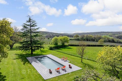 Danegate, Tunbridge Wells TN3 4 bed detached house for sale